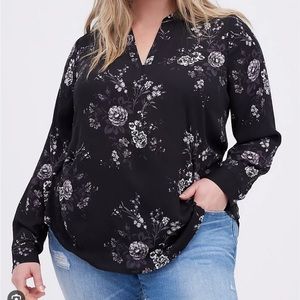Torrid black Georgette floral long sleeve blouse size 4 nwt